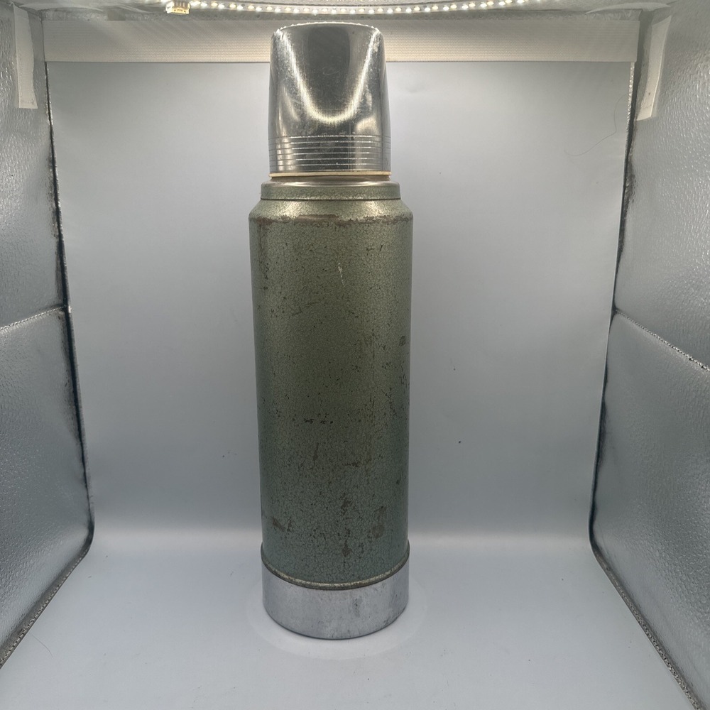 Vintage Stanley Thermos Model A-944B Aladdin Unbreakable 1 Quart 32 Oz Green 70s